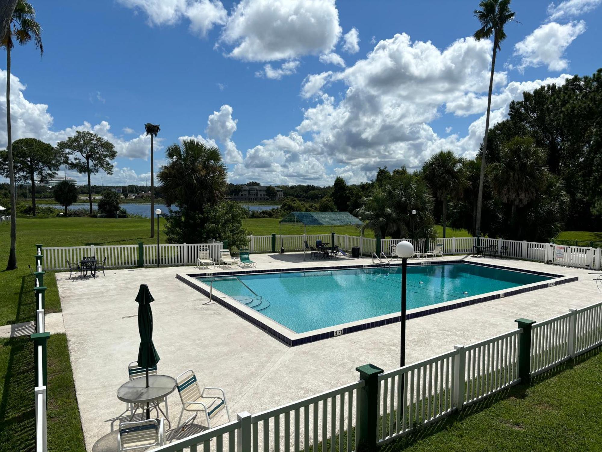 Inn On The Green Florida Tavares Exterior photo